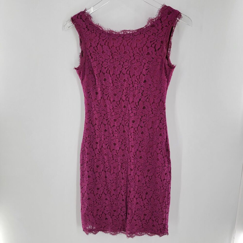 Berydress Lace Overlay Fitted Zip Back Dress Size 4